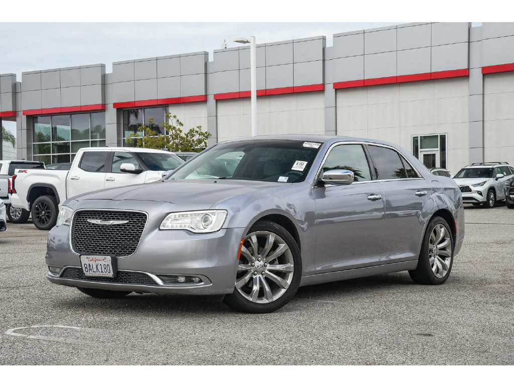 2018 Chrysler 300