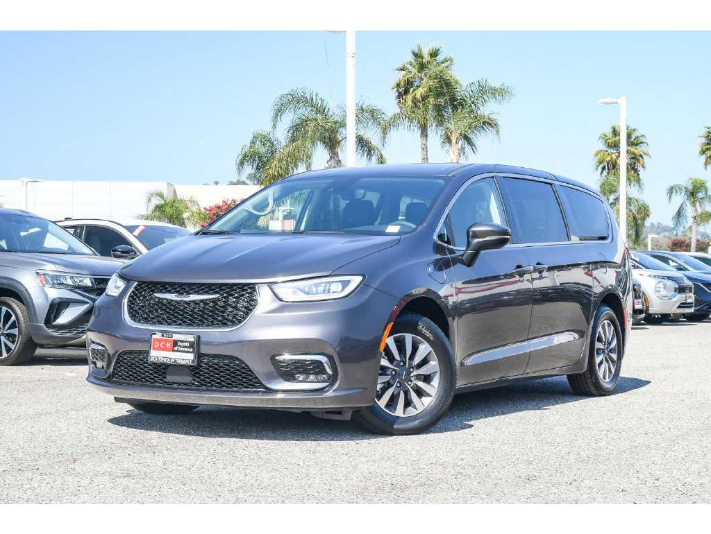 2023 Chrysler Pacifica Hybrid