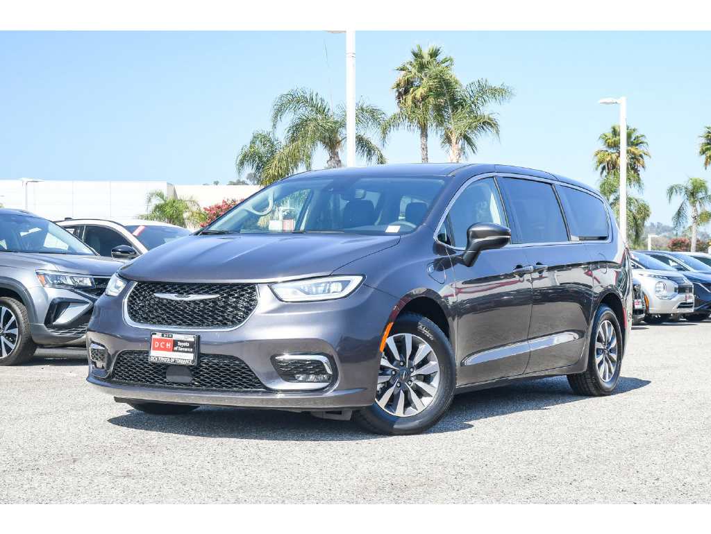 2023 Chrysler Pacifica Hybrid