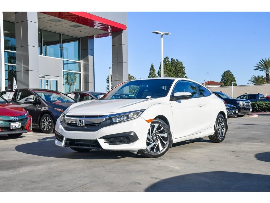 2017 Honda Civic LX-P's photo