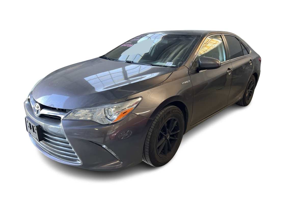 2015 Toyota Camry LE Hero Image