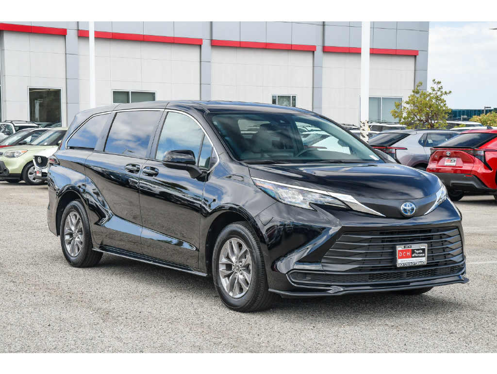 2025 Toyota Sienna