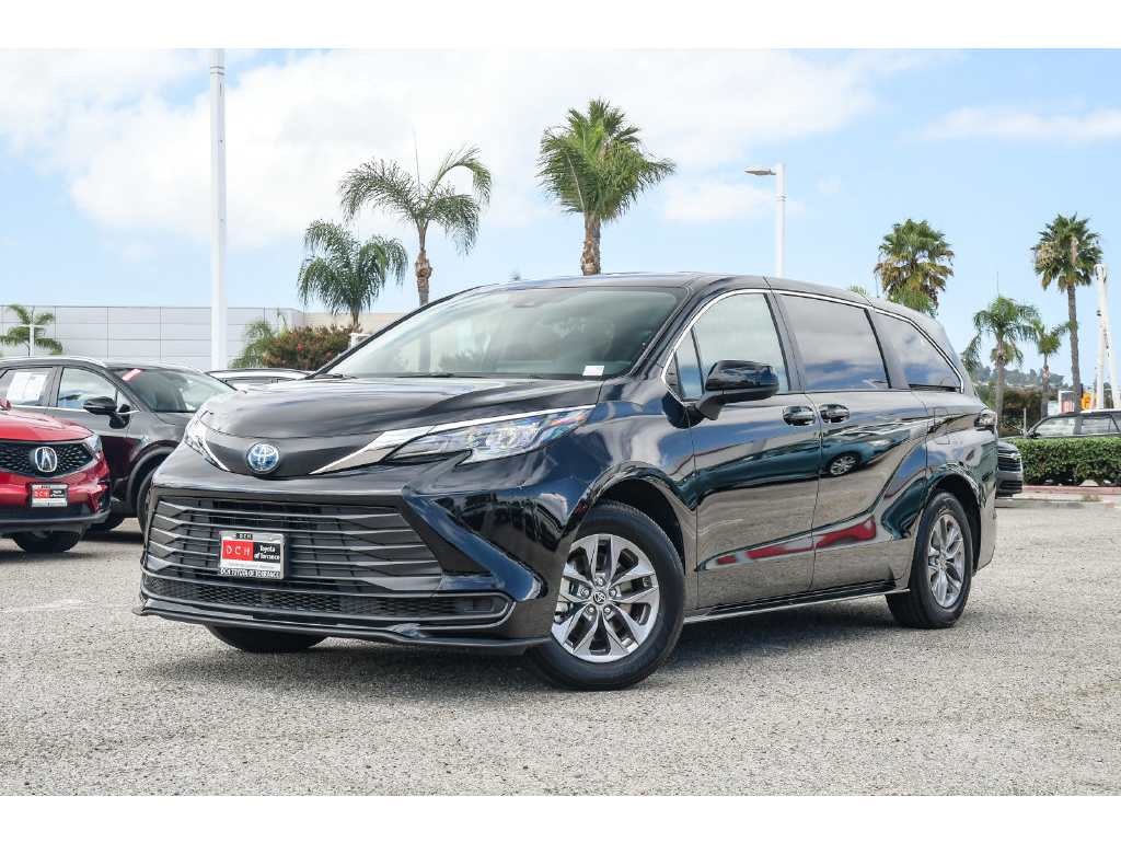 2025 Toyota Sienna