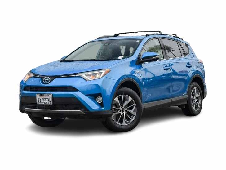 2017 Toyota RAV4 XLE Hero Image