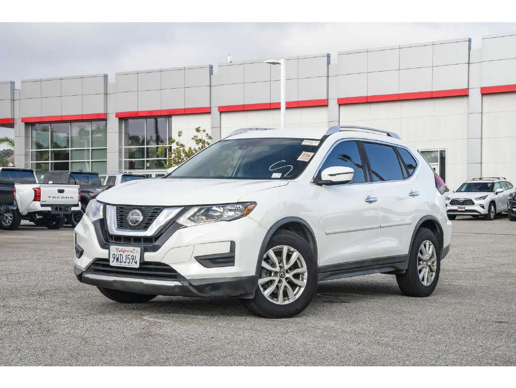 2020 Nissan Rogue SV