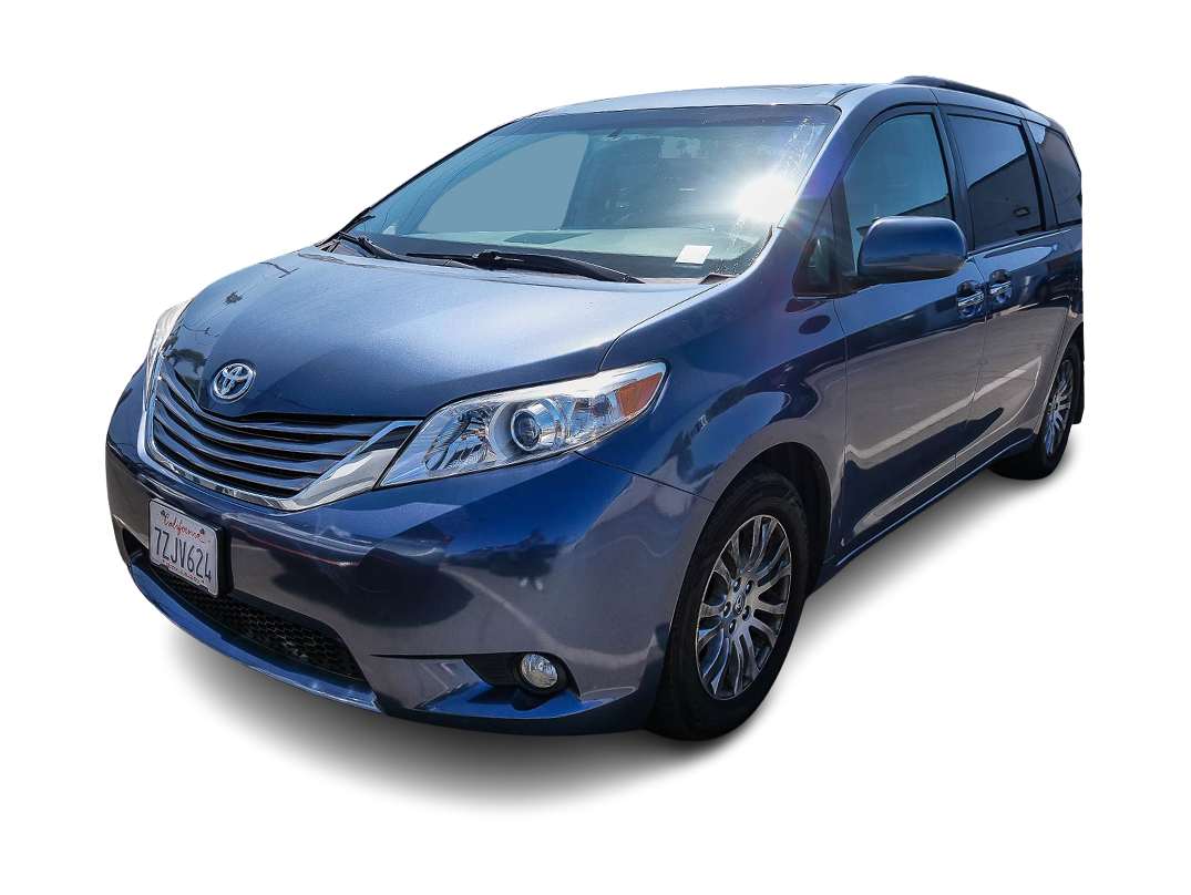 2017 Toyota Sienna XLE -
                  Riverside, CA