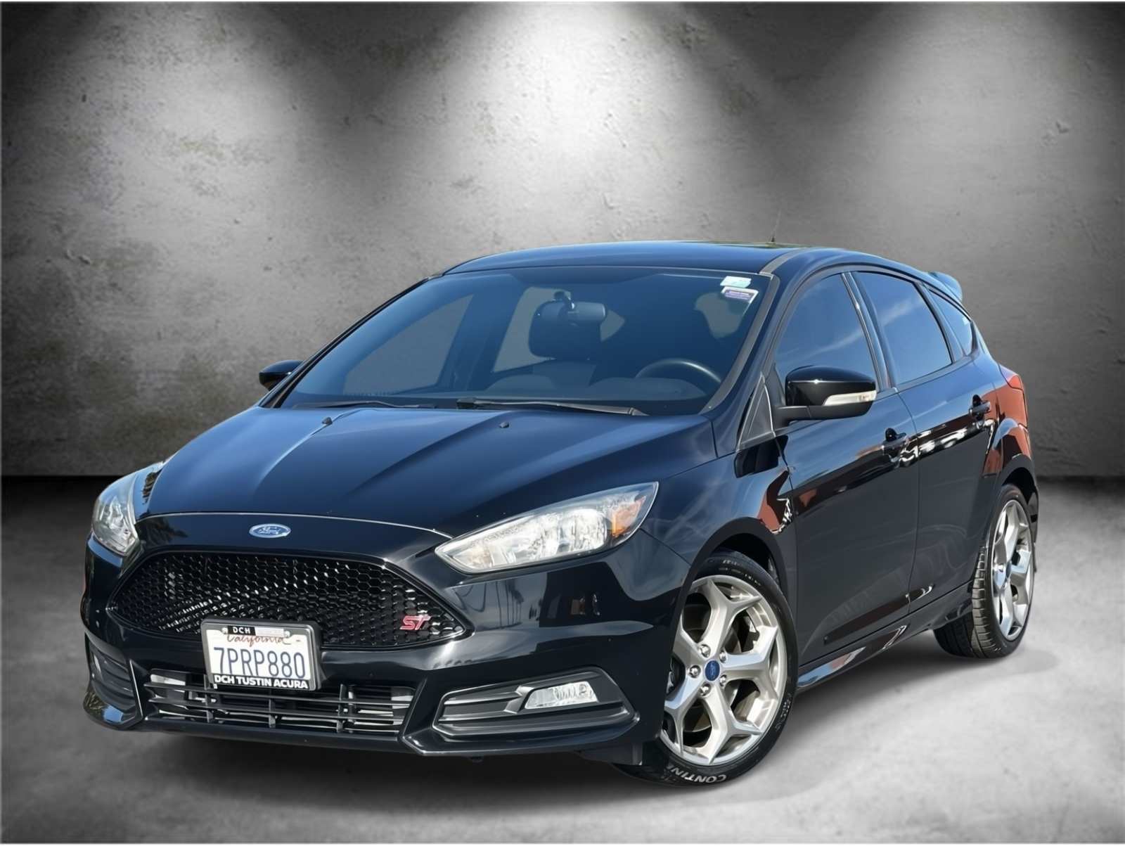2016 Ford Focus ST's photo
