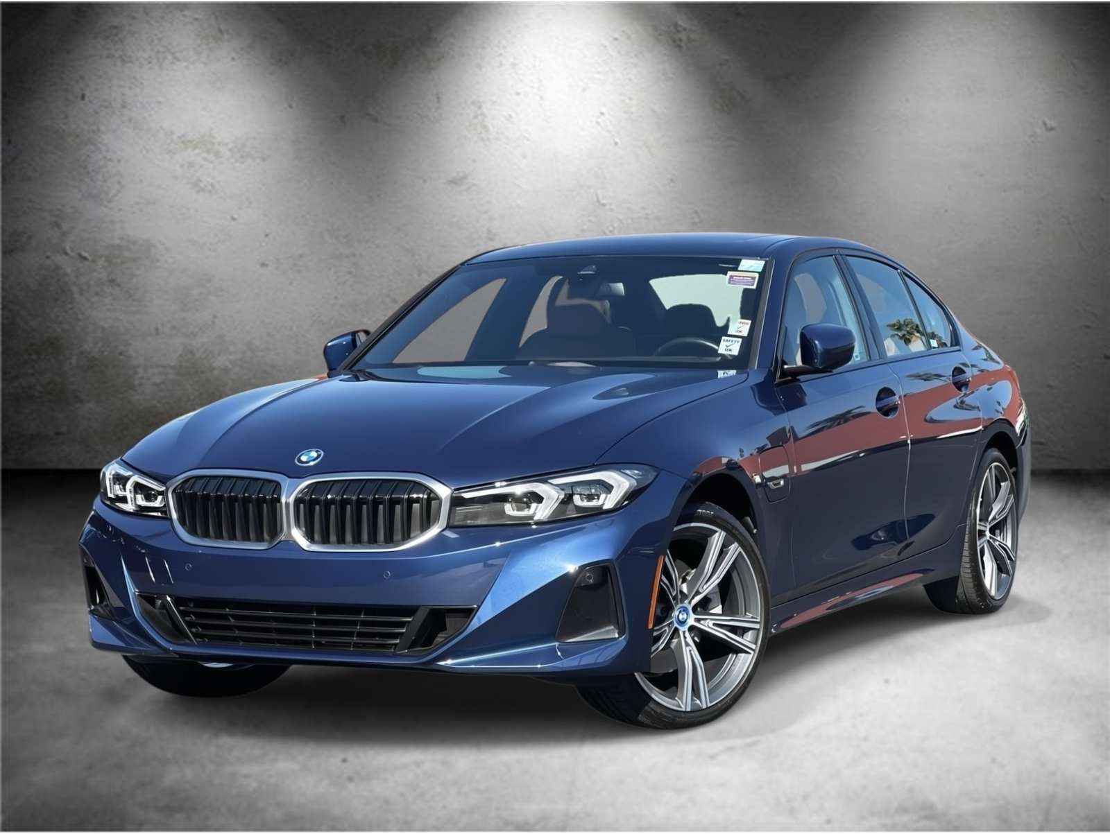 2023 BMW 3 Series 330e