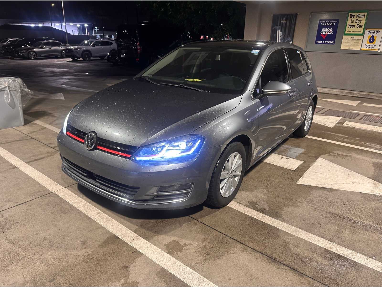 2017 Volkswagen Golf SEL's photo