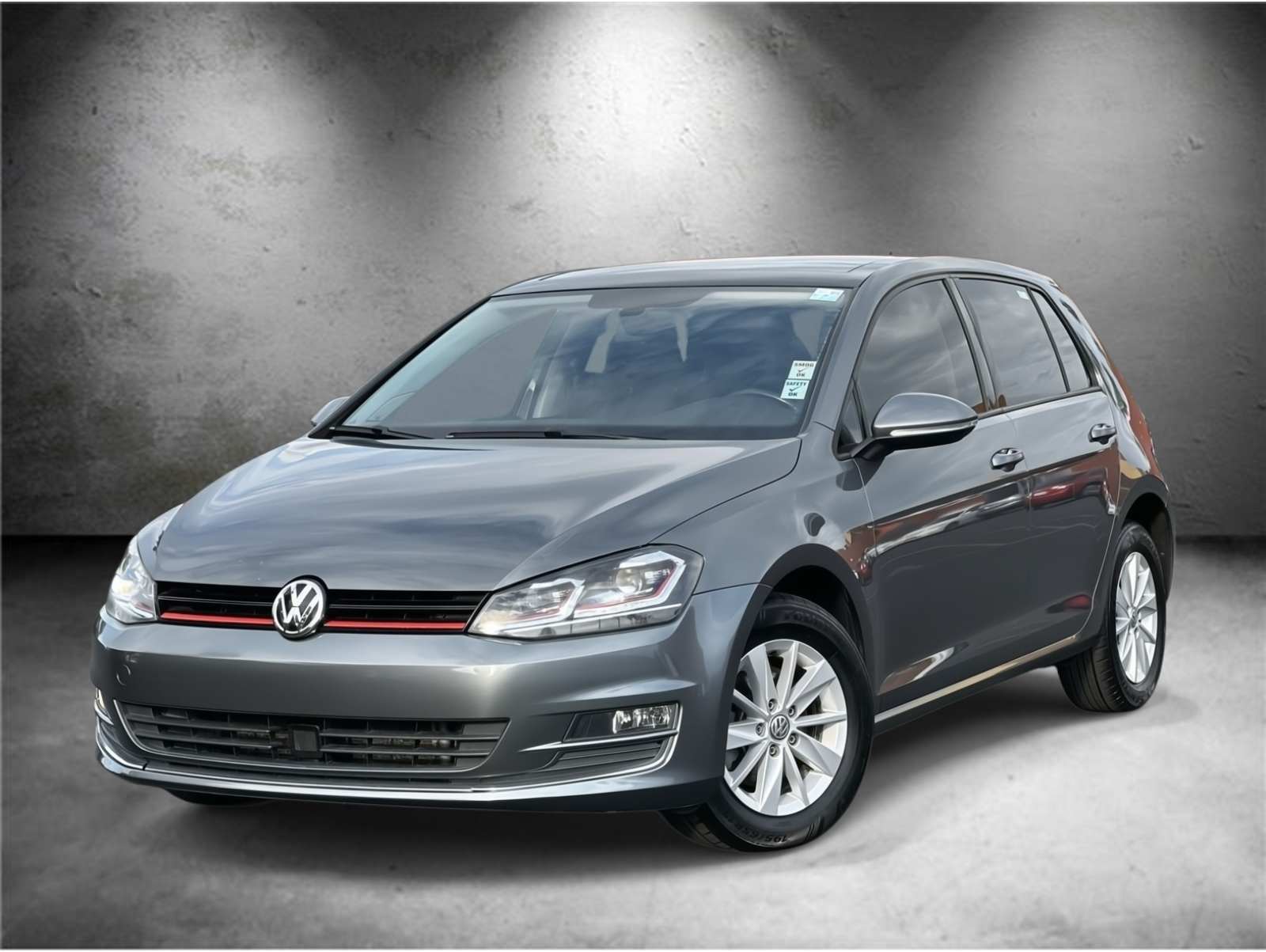 2017 Volkswagen Golf SEL's photo