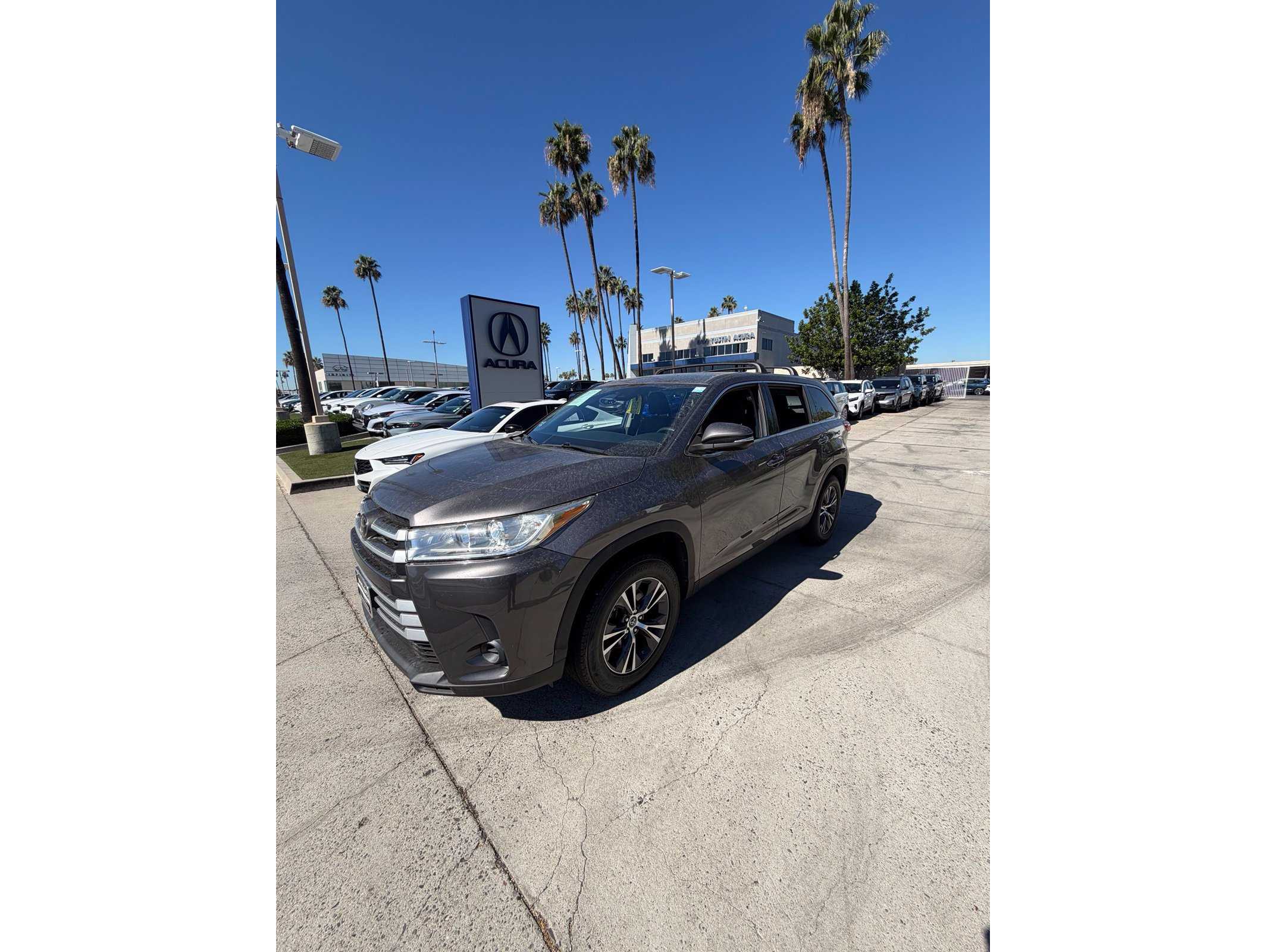 2019 Toyota Highlander LE