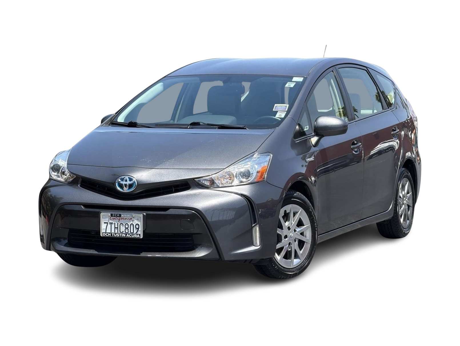 Thumbnail: 2016 Toyota Prius v - 1
