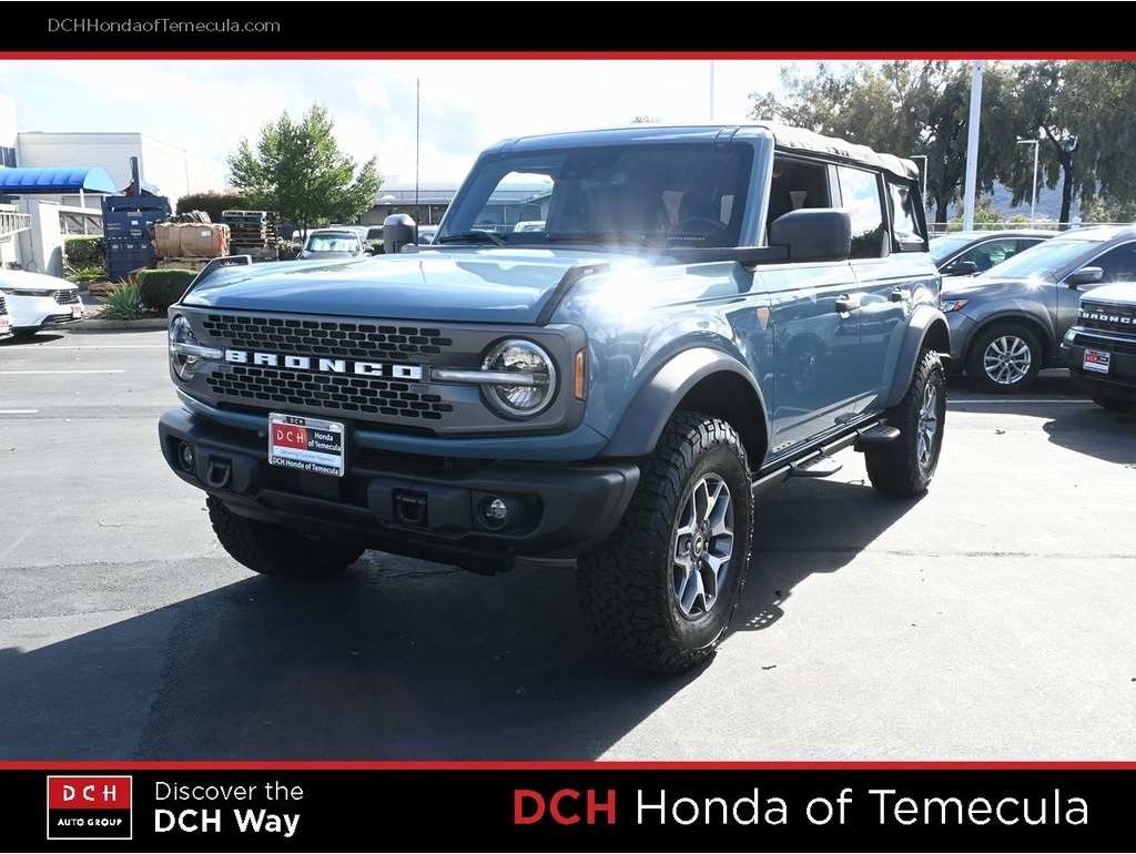 2022 Ford Bronco Badlands's photo