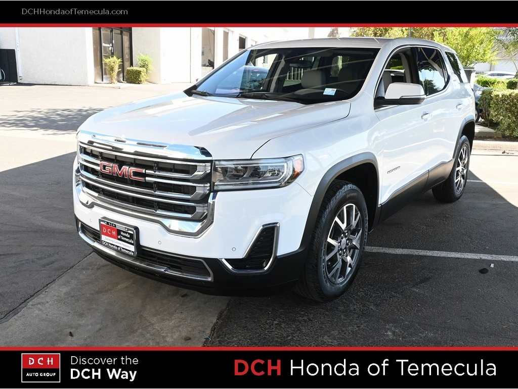 2022 GMC Acadia SLE's photo