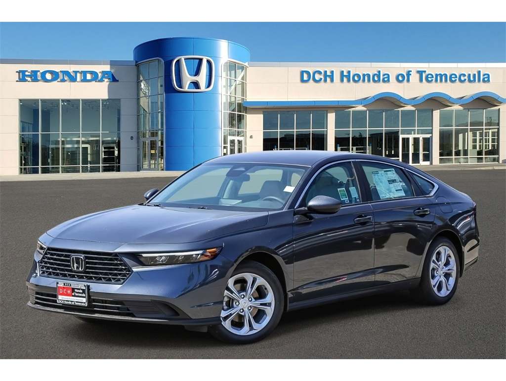 2025 Honda Accord LX's photo