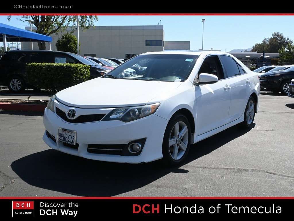 2012 Toyota Camry SE
