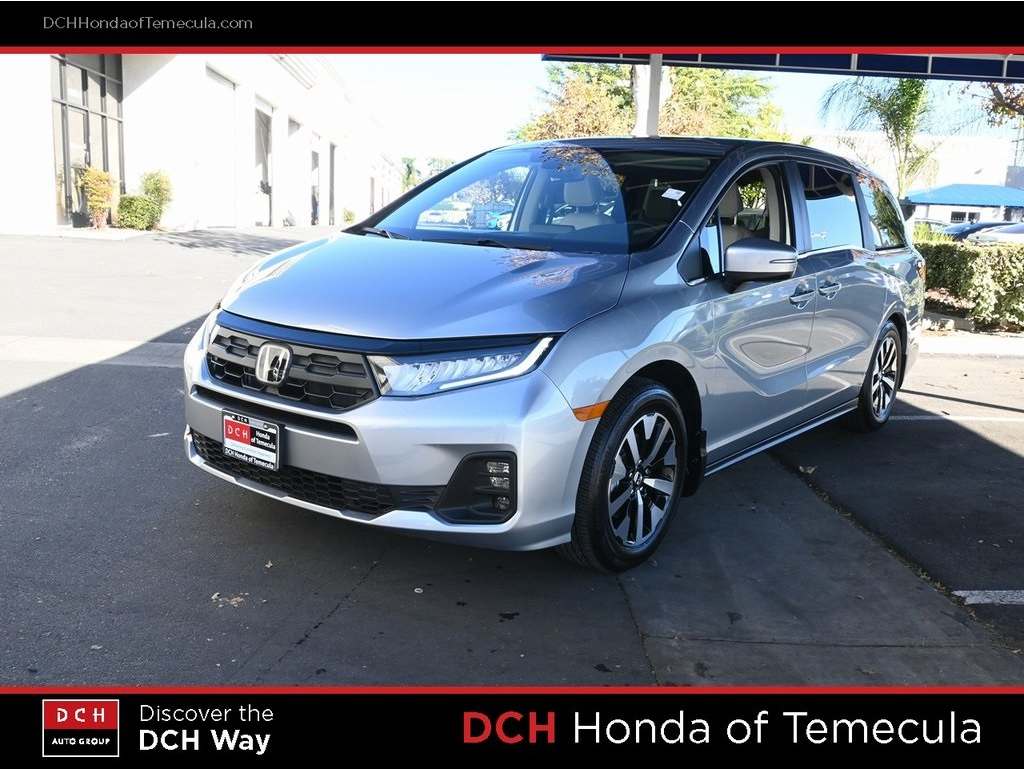 2025 Honda Odyssey EX-L's photo