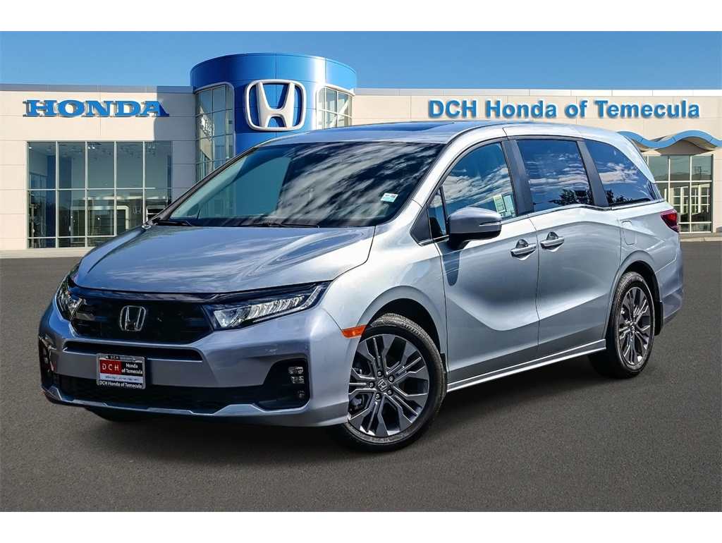 2026 Honda Odyssey Touring's photo