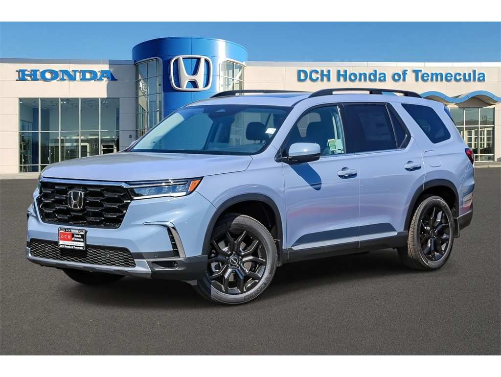 2025 Honda Pilot Touring's photo