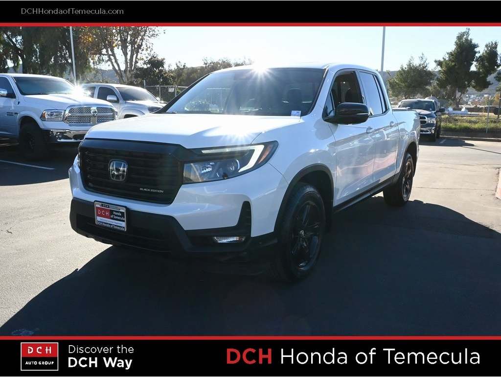 2022 Honda Ridgeline Black Edition's photo