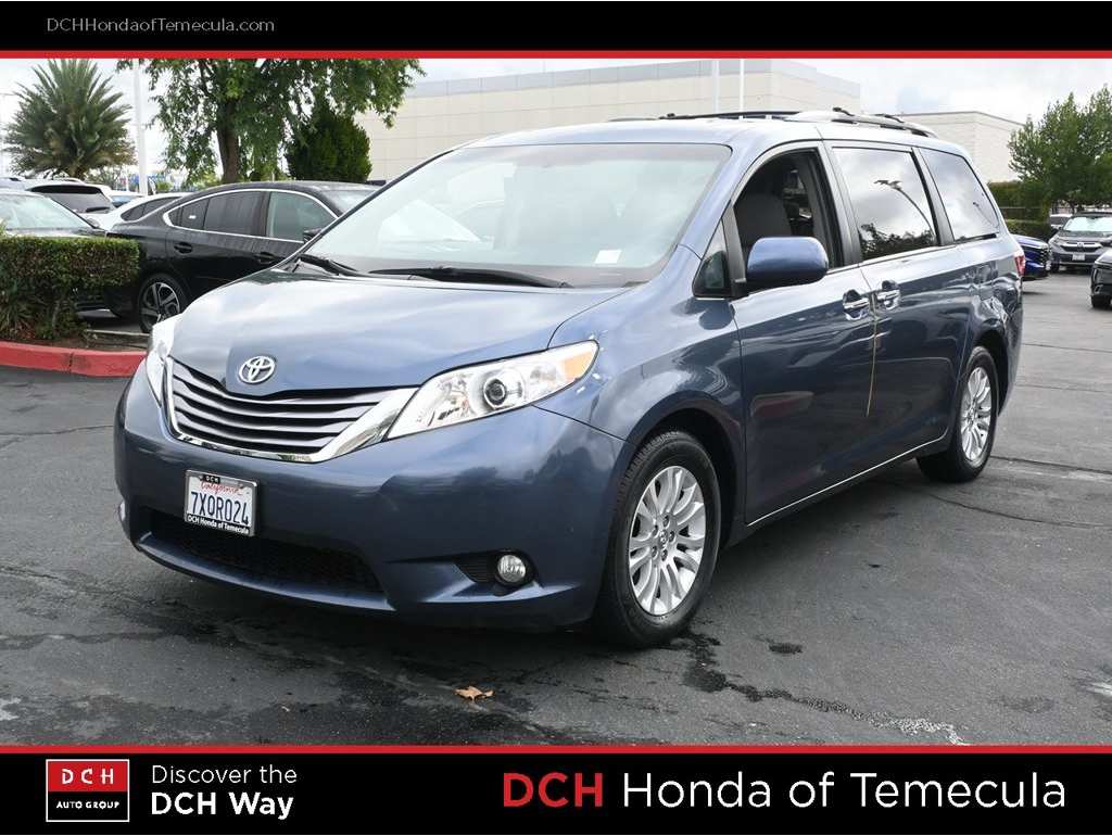 2017 Toyota Sienna XLE Premium