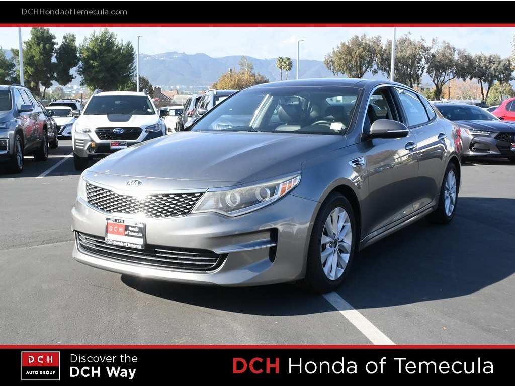 2016 Kia Optima EX's photo