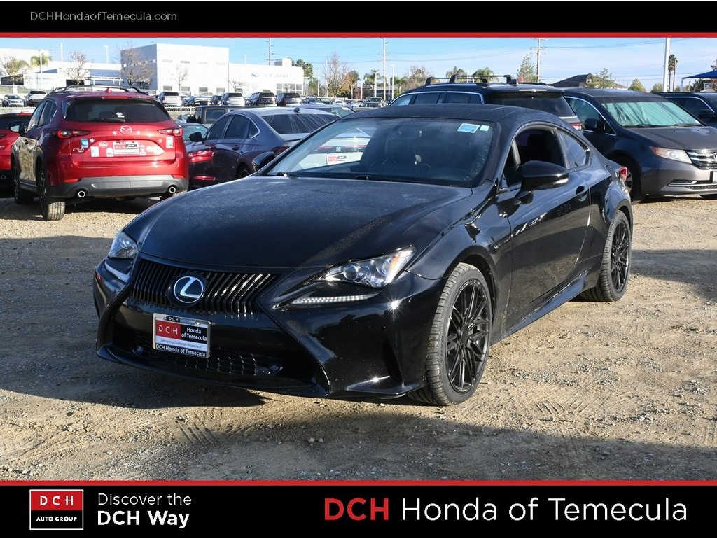 2016 Lexus RC 200t's photo