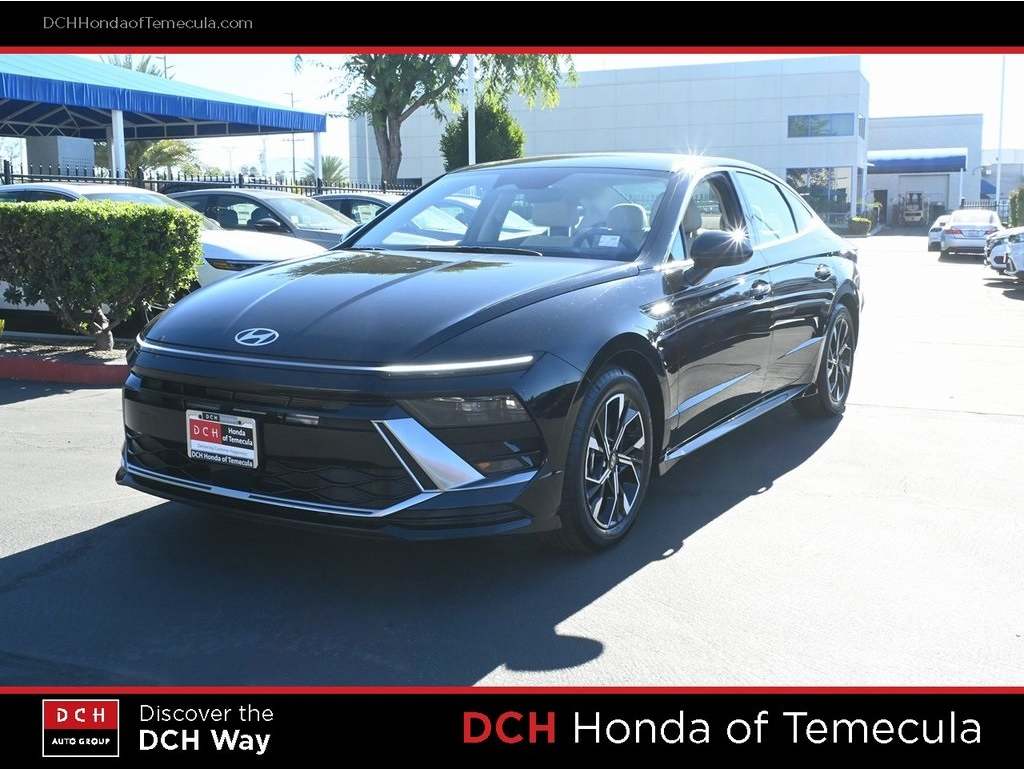 2025 Hyundai Sonata SEL's photo