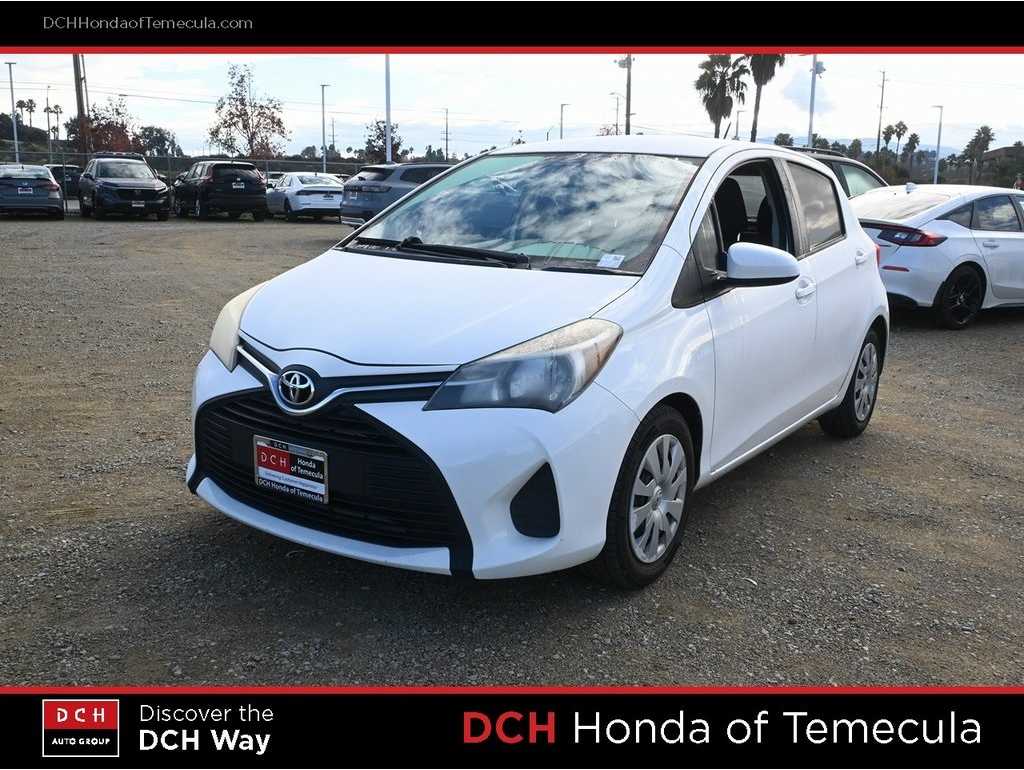 2015 Toyota Yaris L's photo