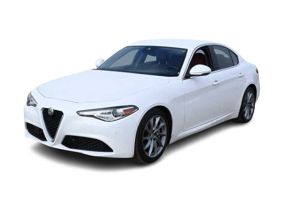 Thumbnail: 2021 Alfa Romeo Giulia - 1