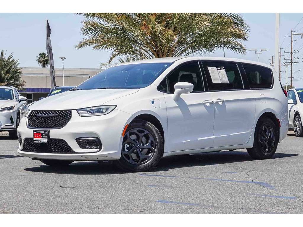 2022 Chrysler Pacifica Hybrid Touring L