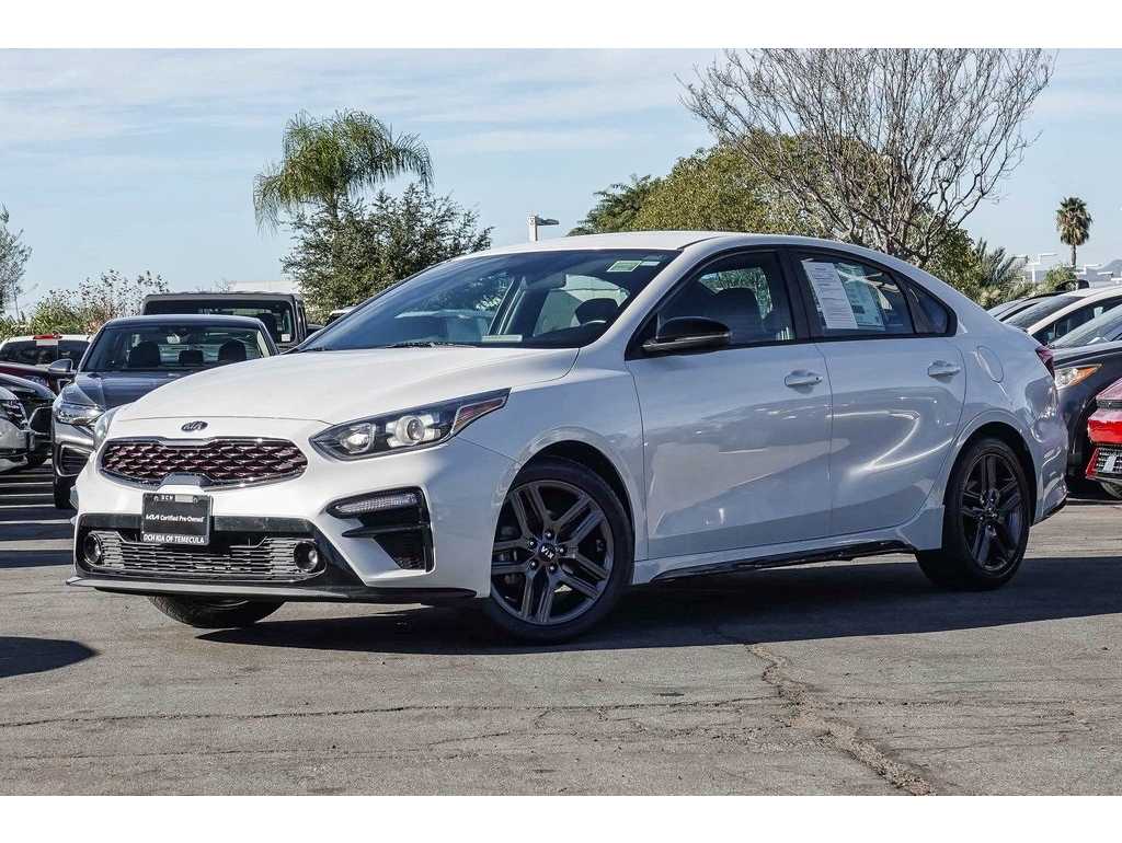 2021 Kia Forte GT-Line's photo