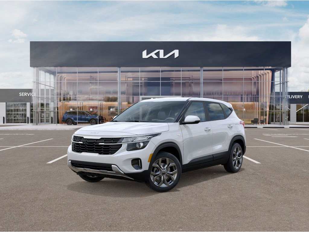2026 Kia Seltos LX's photo