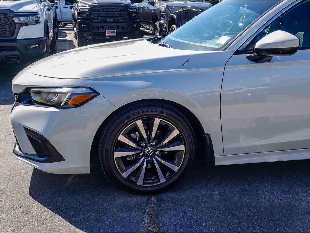 2024 Honda Civic EX's photo