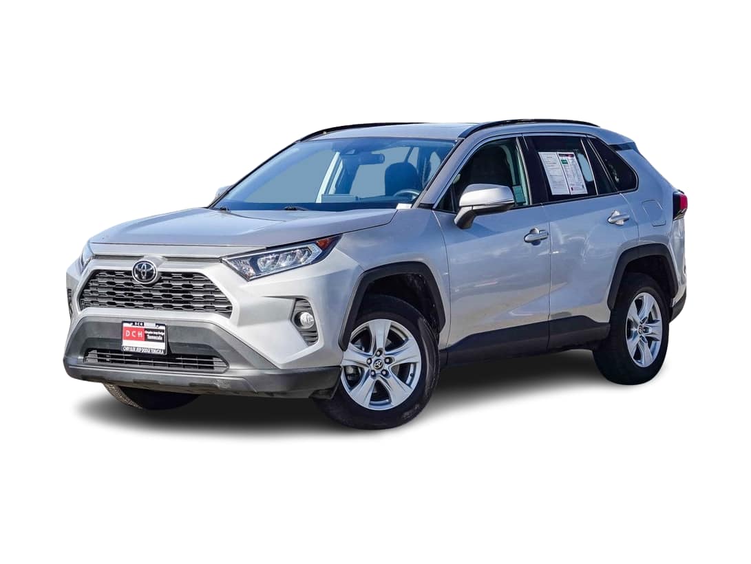 2021 Toyota RAV4 XLE Hero Image