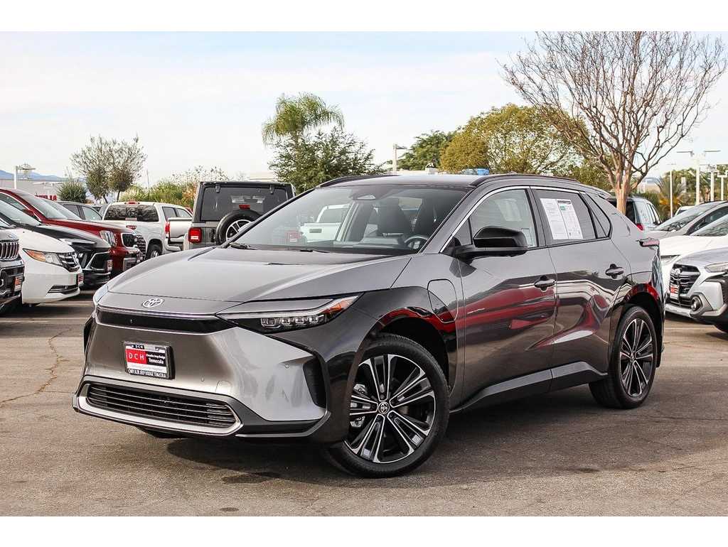 2024 Toyota bZ4X Limited's photo