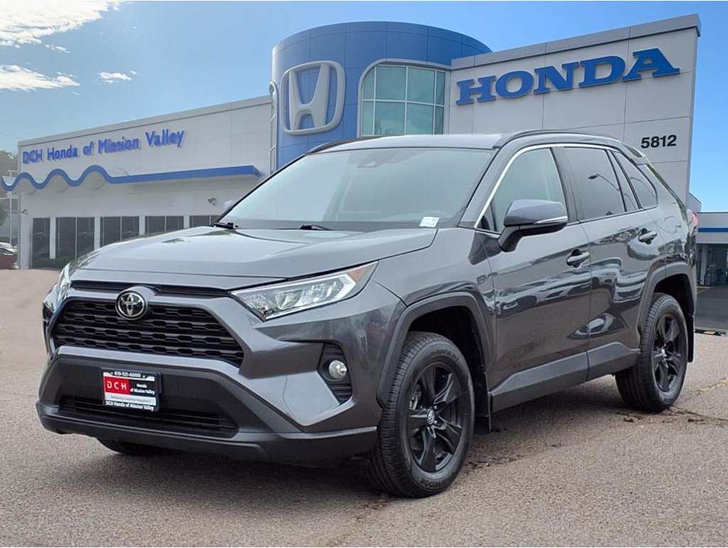 2021 Toyota RAV4 XLE