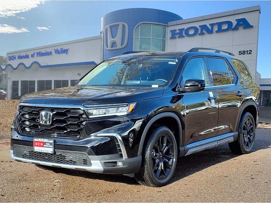 2025 Honda Pilot Touring's photo