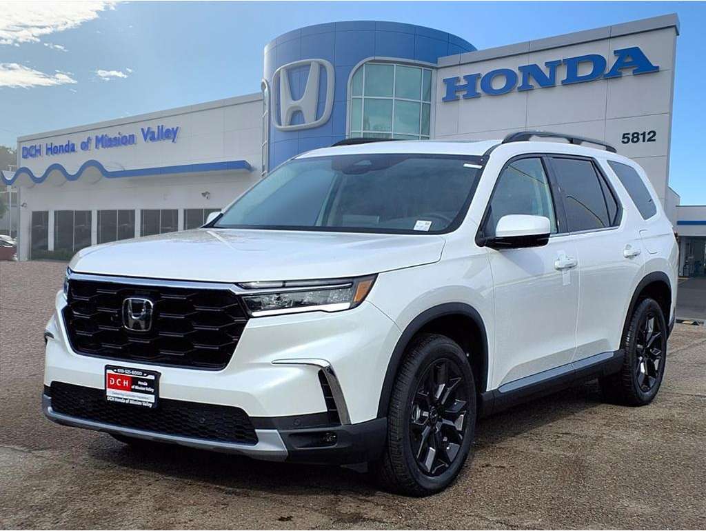 2025 Honda Pilot Touring's photo