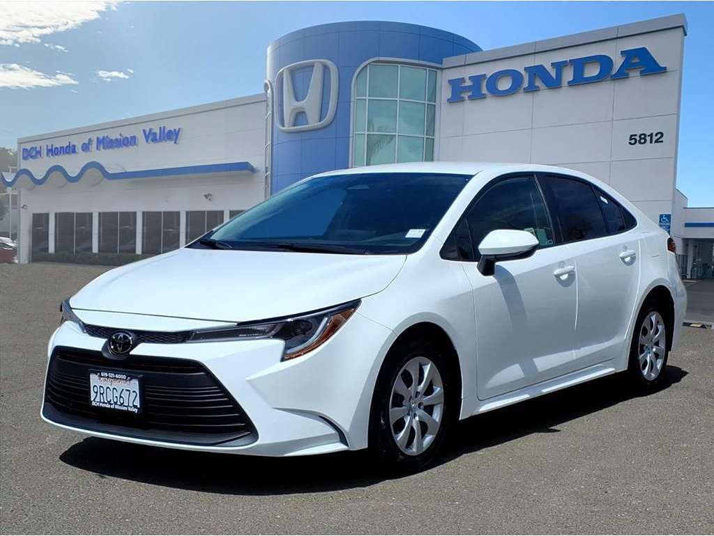 2025 Toyota Corolla LE