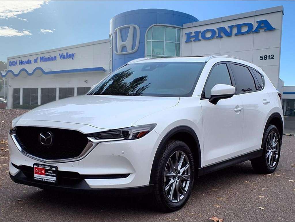 2021 Mazda CX-5 Signature's photo