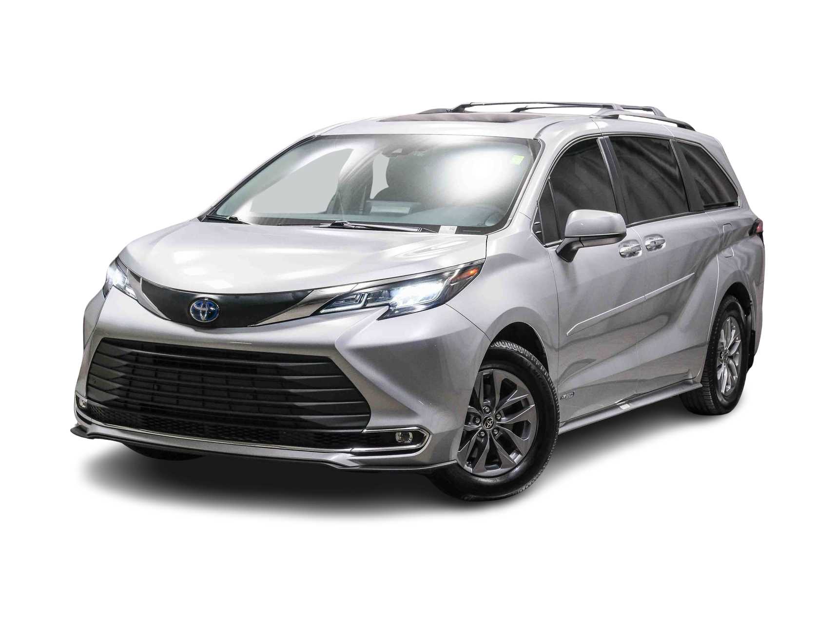 Thumbnail: 2021 Toyota Sienna - 1