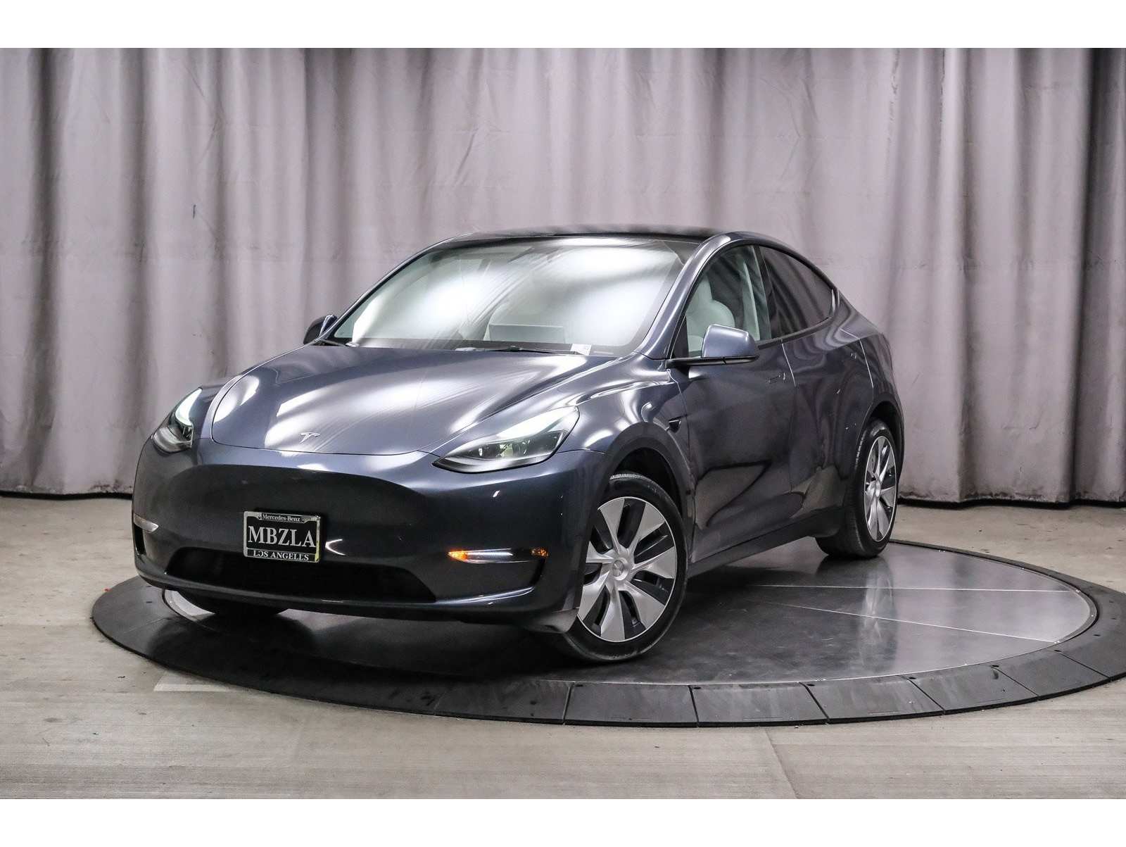 2023 Tesla Model Y Long Range's photo