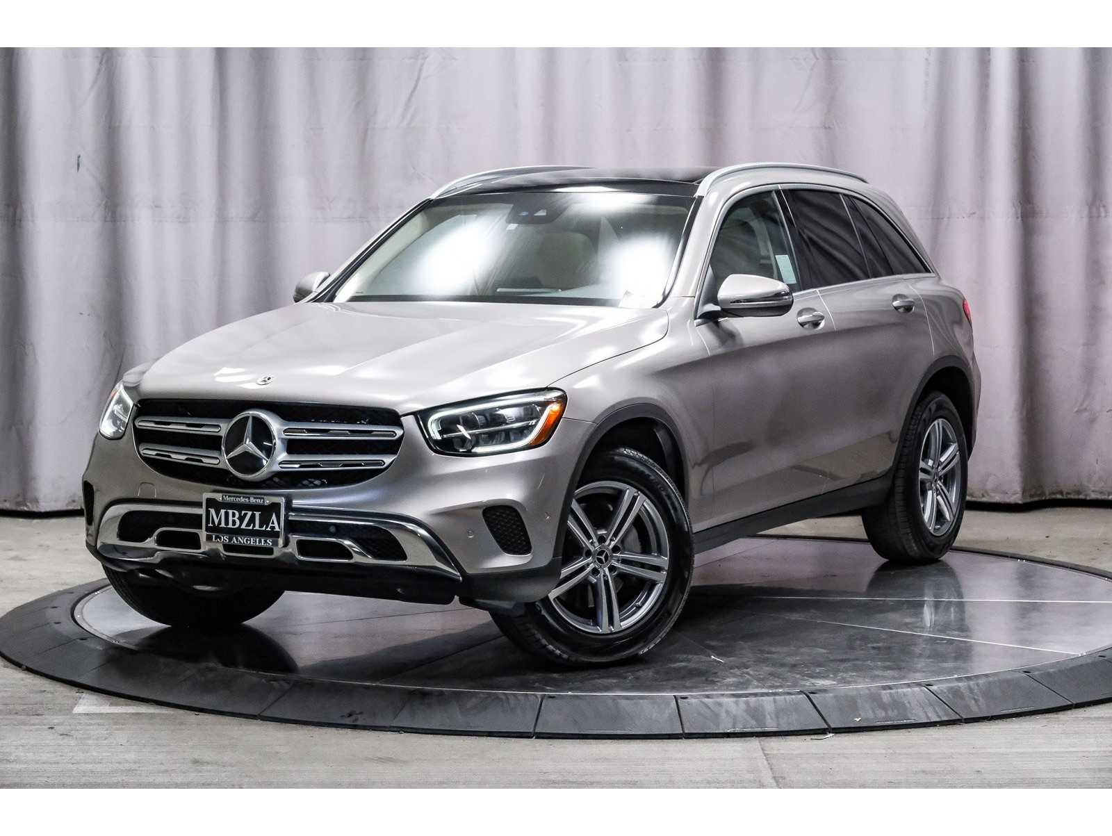 2022 Mercedes-Benz GLC GLC300's photo
