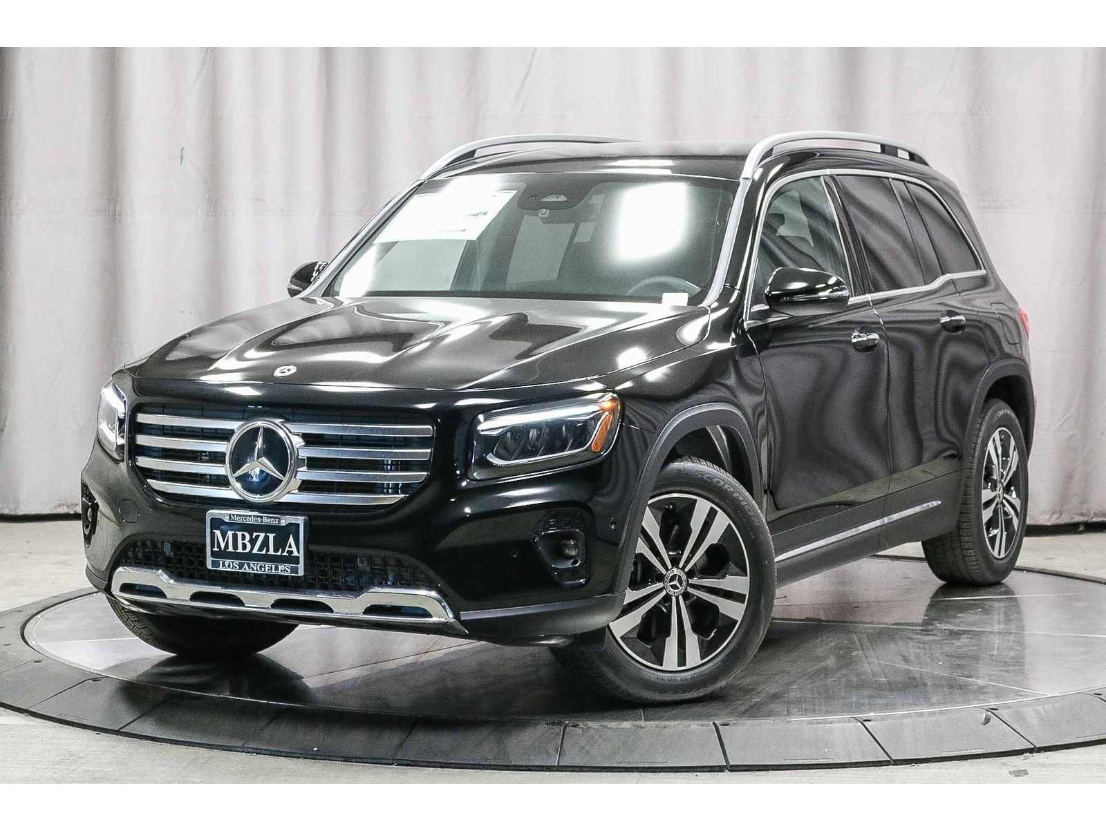2025 Mercedes-Benz GLB Base's photo