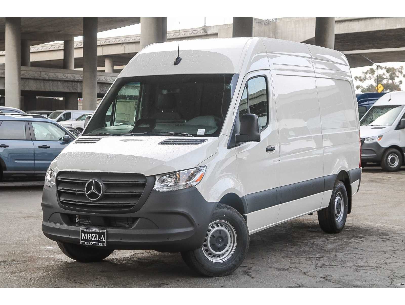 2025 Mercedes-Benz Sprinter Cargo Van Base's photo