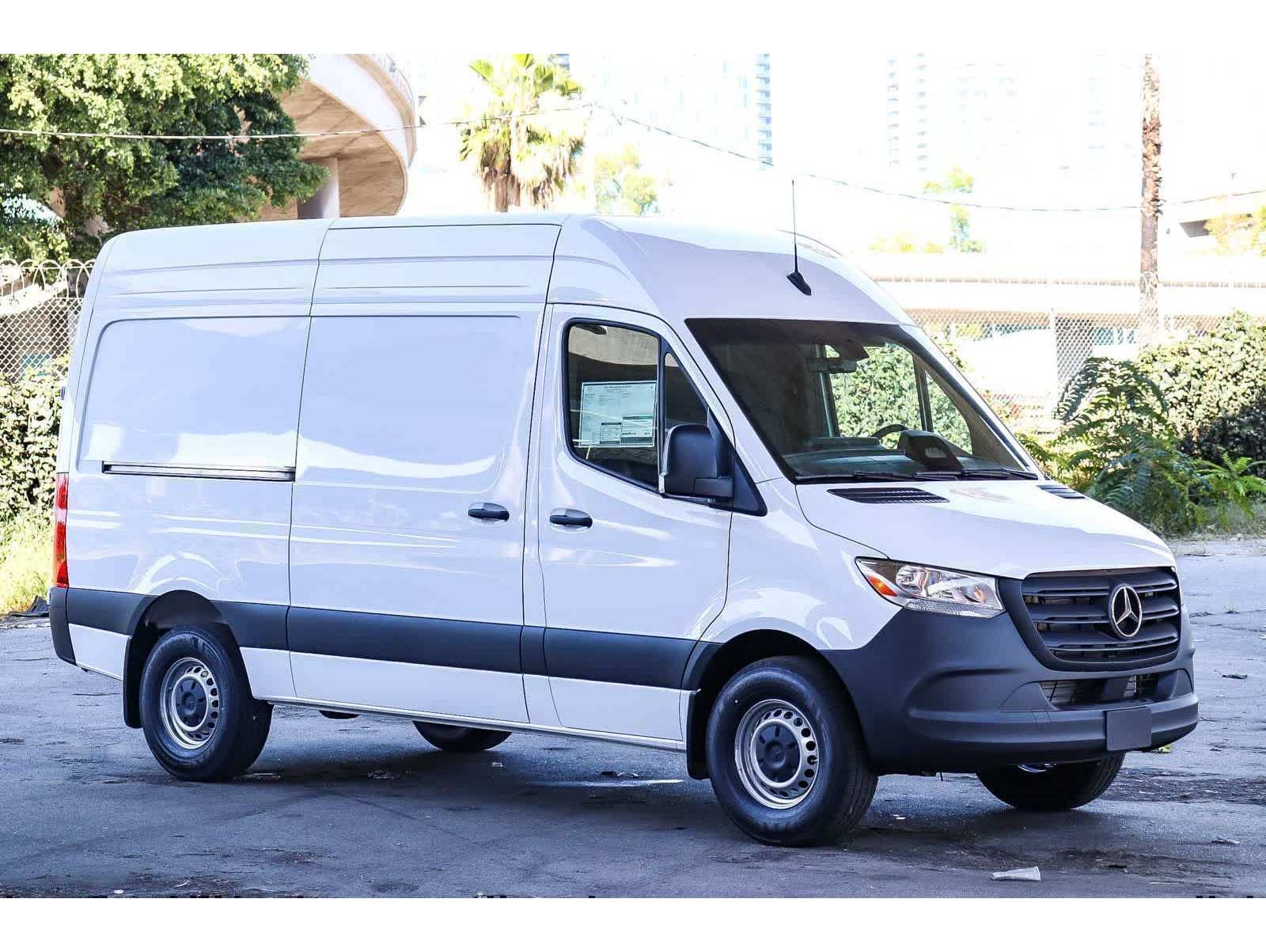 2026 Mercedes-Benz Sprinter Cargo Van Base