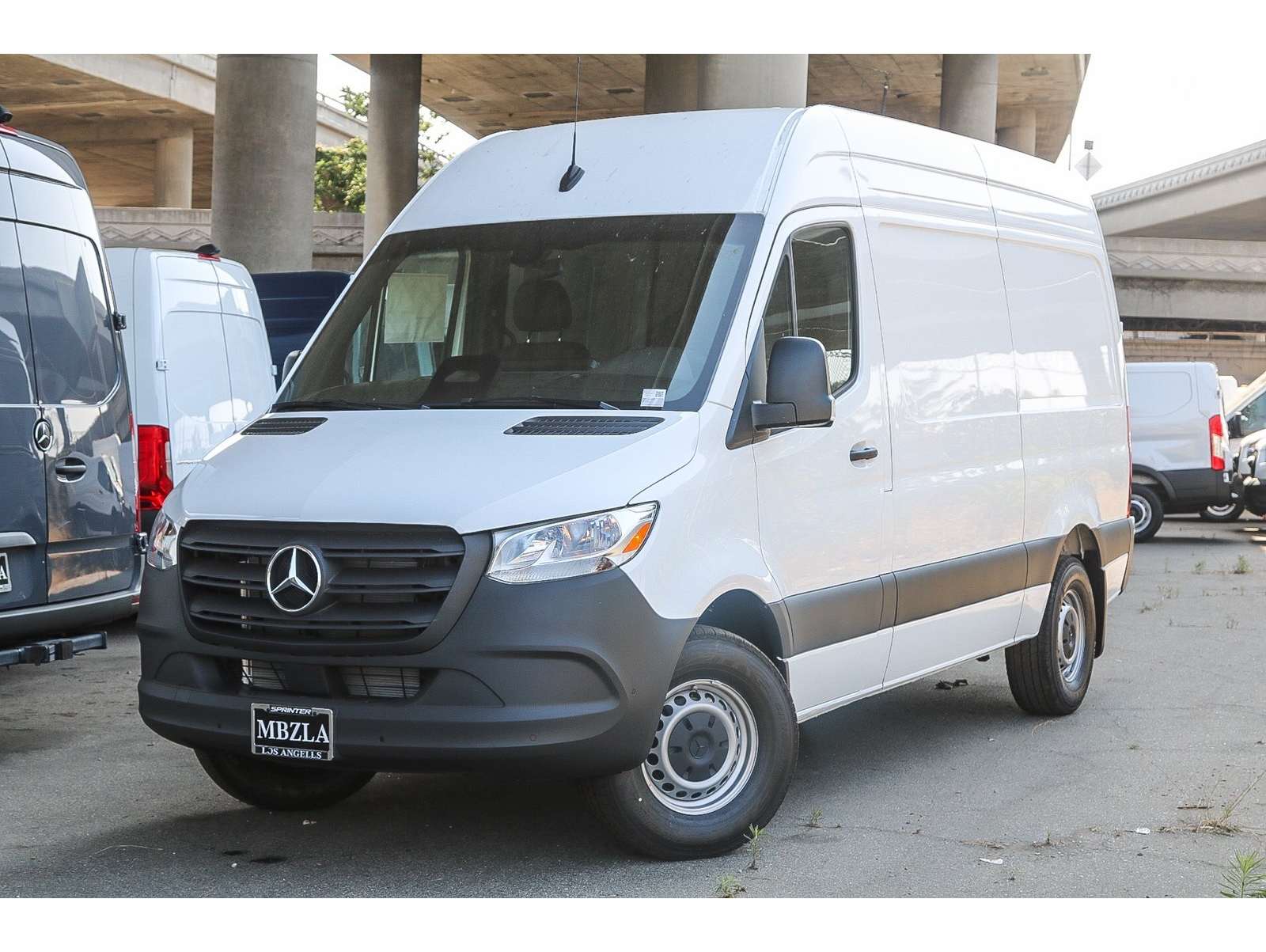 2025 Mercedes-Benz Sprinter Cargo Van Base's photo