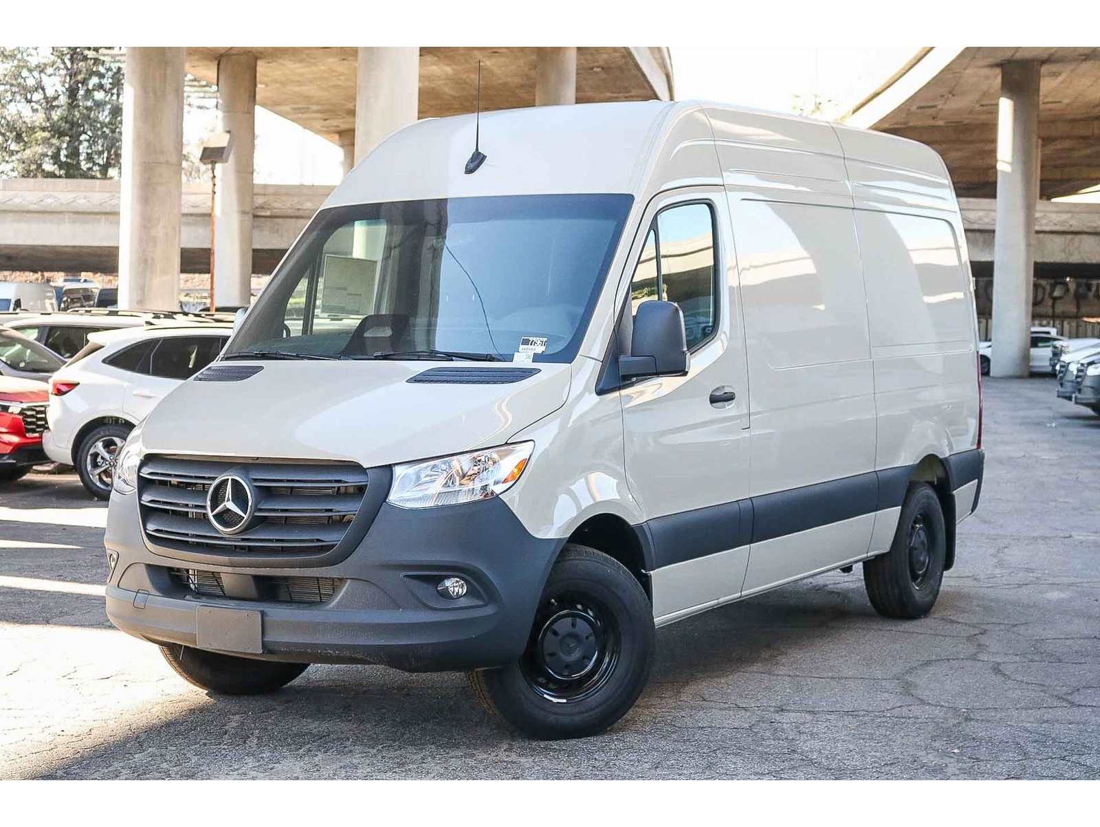 2025 Mercedes-Benz Sprinter Cargo Van Base's photo