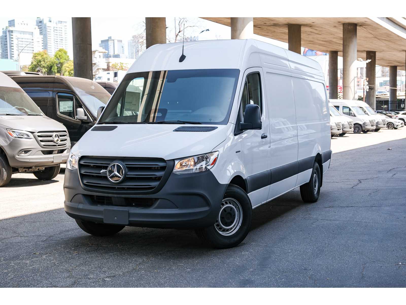 2025 Mercedes-Benz eSprinter Cargo Van